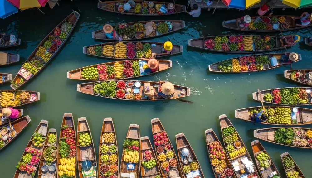 Damnoen Saduak floating market