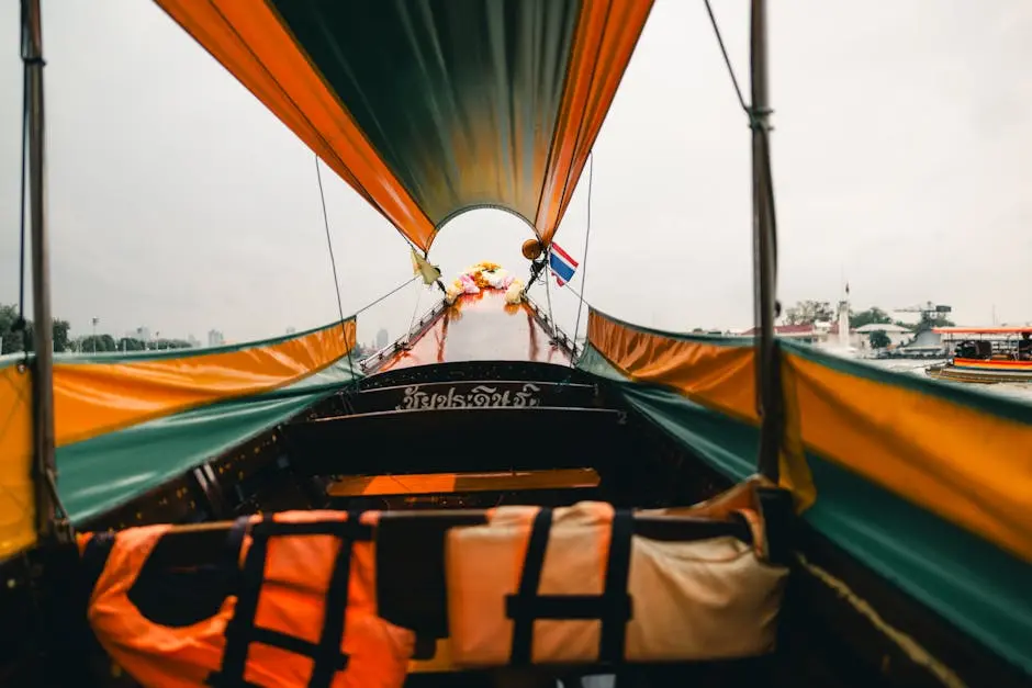 Experience The Vibrant Culture Of Bangkok From A Traditional Longtail