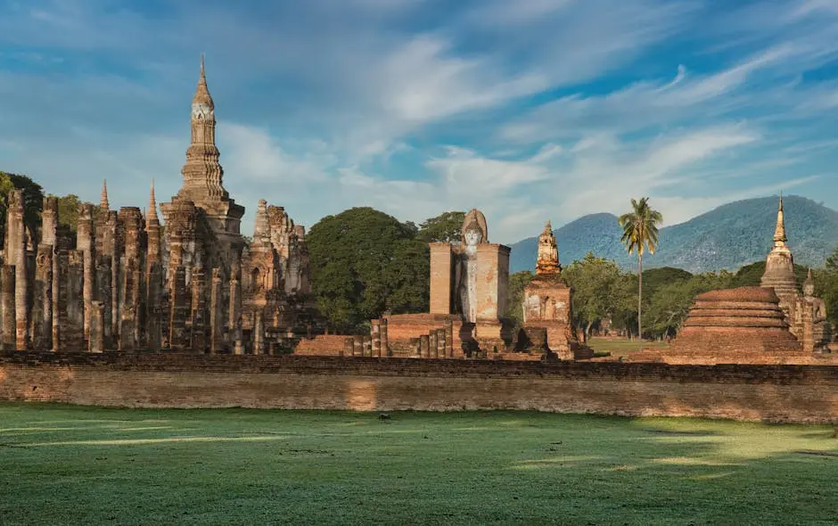 Explore The Ancient Temples And Ruins In Sukhothai Historical Park A U