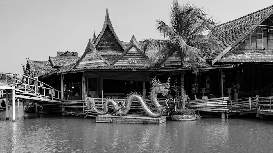 Explore The Traditional Thai Architecture And Dragon Statue At Pattaya