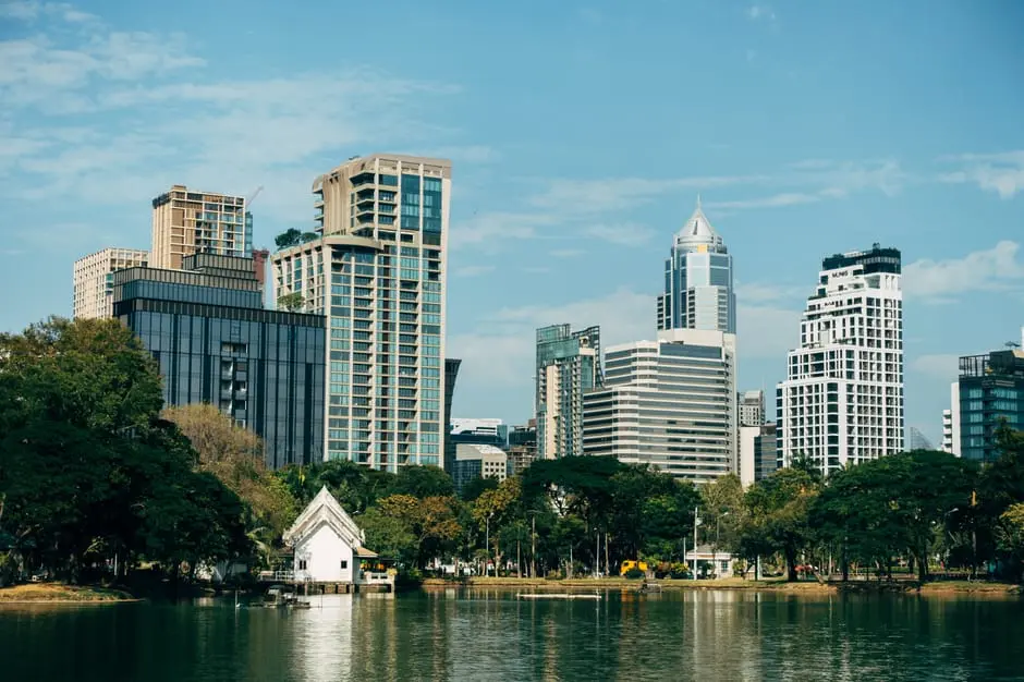 Stunning View Of Bangkok S Skyline With Lumphini Park And Lake Showcas